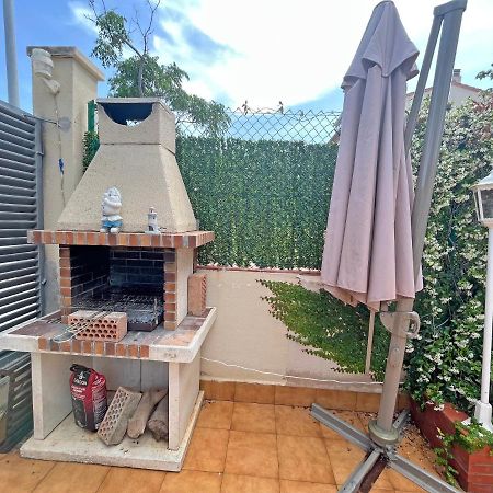 Casa En Vilafortuny Con Barbacoa Piscina Comunitaria Cambrils Eksteriør billede