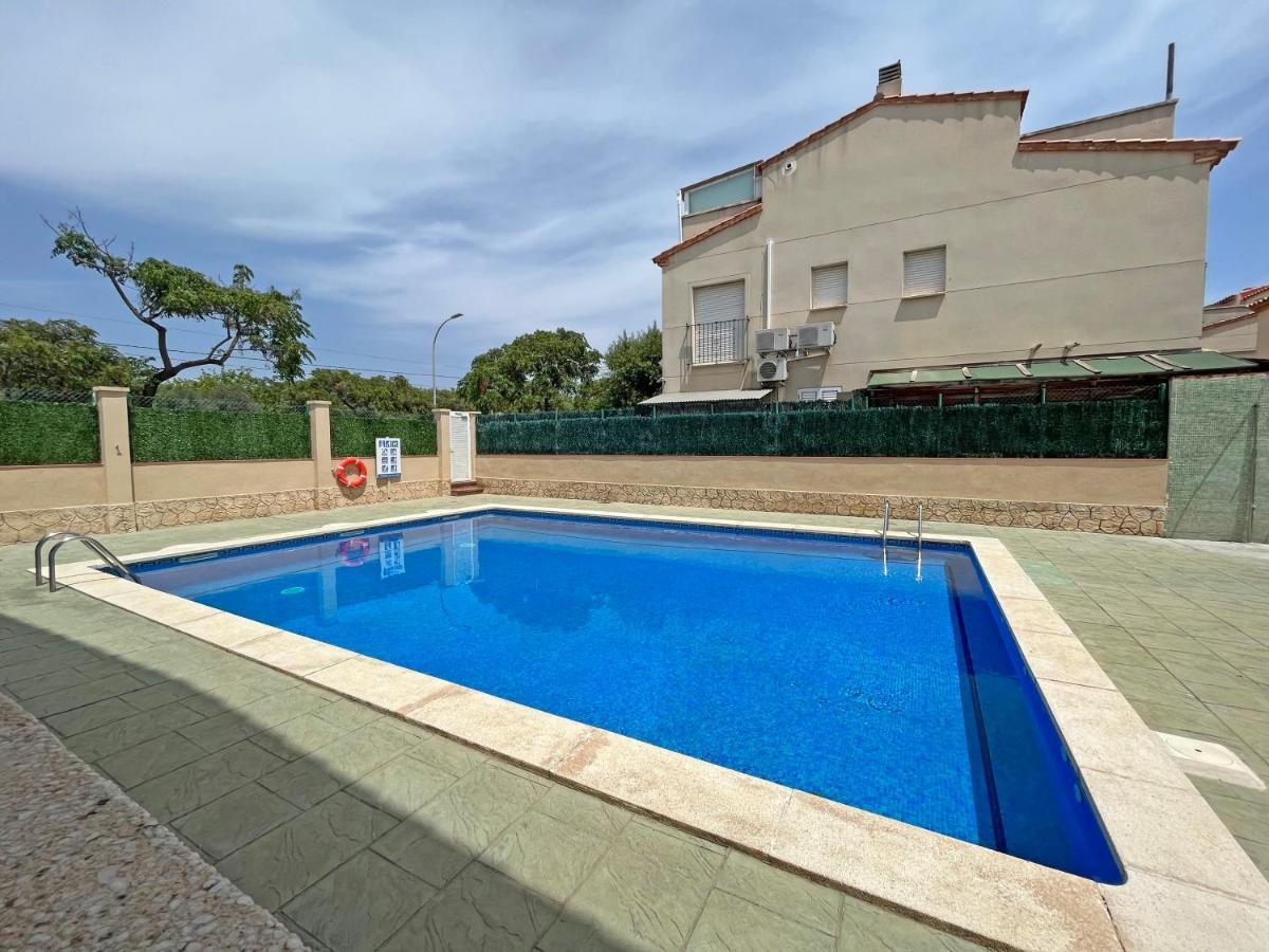 Casa En Vilafortuny Con Barbacoa Piscina Comunitaria Cambrils Eksteriør billede